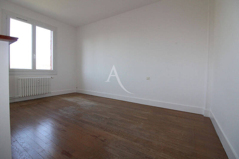 Location appartement 3 pièces 84 m² à Chalon-sur-Saône 71100 - 758 €