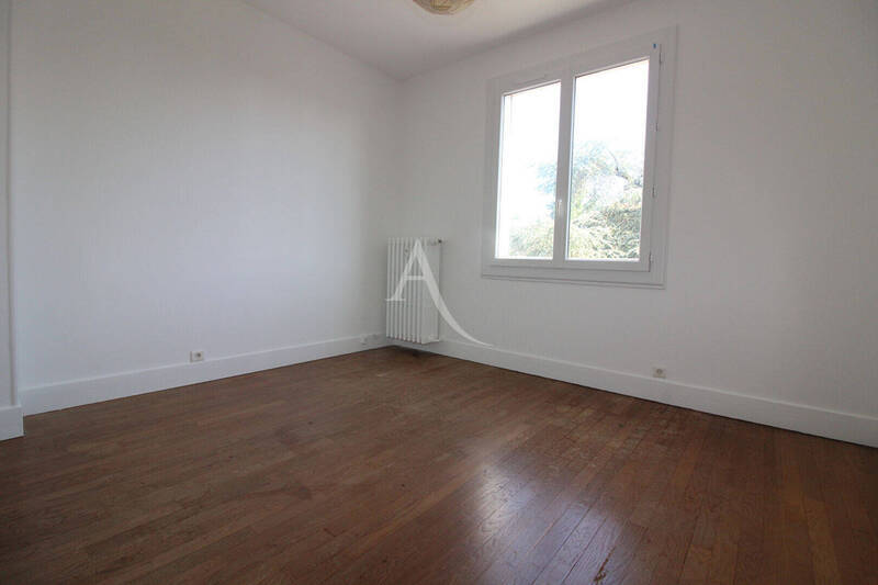 Location appartement 3 pièces 84 m² à Chalon-sur-Saône 71100 - 758 €