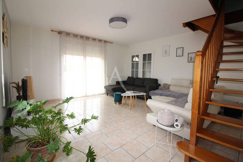 Location maison 6 pièces 120.45 m² à Crissey 71530 - 960 €
