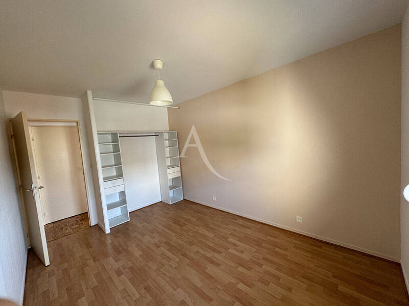 Location appartement 4 pièces 87.57 m² à Dijon 21000 - 930 €