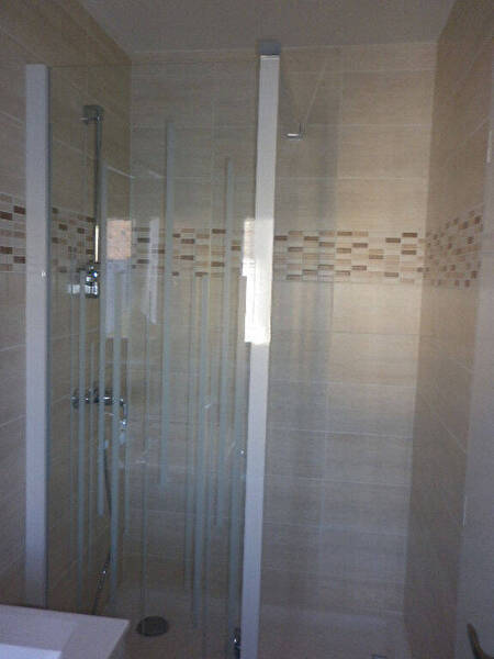 Location appartement 1 pièce 23 m² à Chalon-sur-Saône 71100 2ème étage - 2ème porte à droite - 432 €