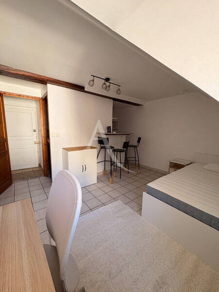 Location appartement 1 pièce 15.46 m² à Dijon 21000 - 455 €