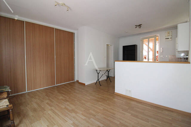 Location Appartement 1 pièce 25 m² Chalon-sur-Saône 71100