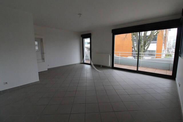 Location Appartement 4 pièces 101.93 m² Dijon 21000