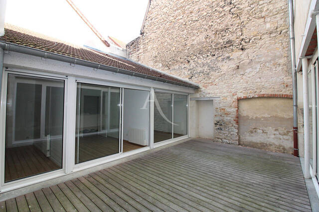Location Appartement 4 pièces 87 m² Chalon-sur-Saône 71100