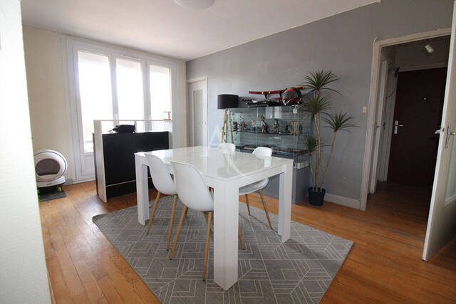 Location Appartement 2 pièces 49 m² Chalon-sur-Saône 71100