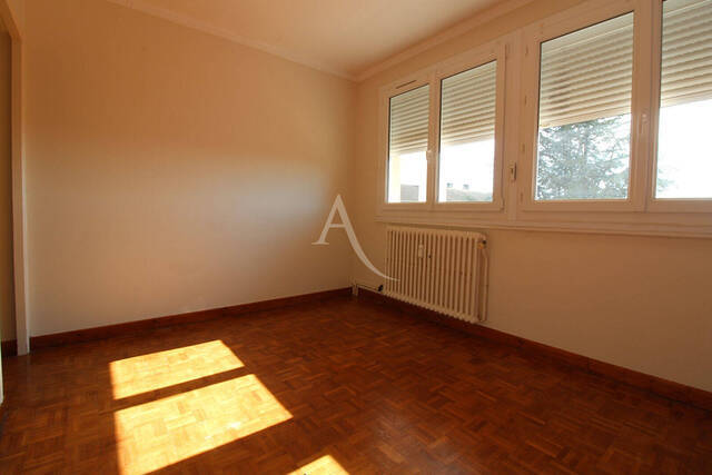 Vente Appartement 4 pièces 70 m² Châtenoy-le-Royal 71880