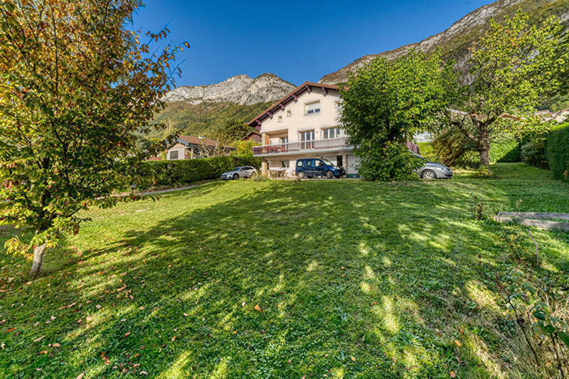 Sold property house maison 8 rooms 237.08 m² in VeyrierduLac 74290
