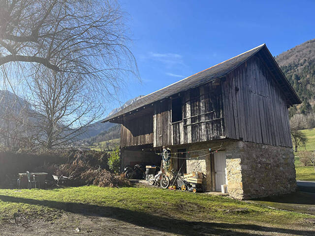 Vendu Maison Lathuile 74210