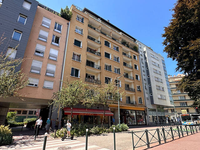 Location Appartement 3 pièces 74.1 m² Annecy 74000