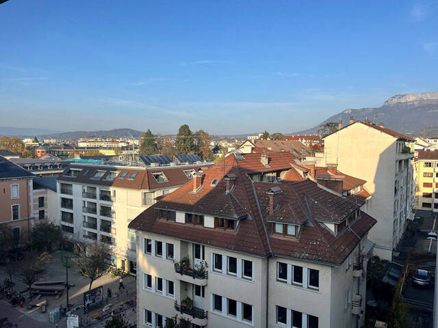 Sale Apartment appartement 3 rooms 58.97 m² Annecy 74000