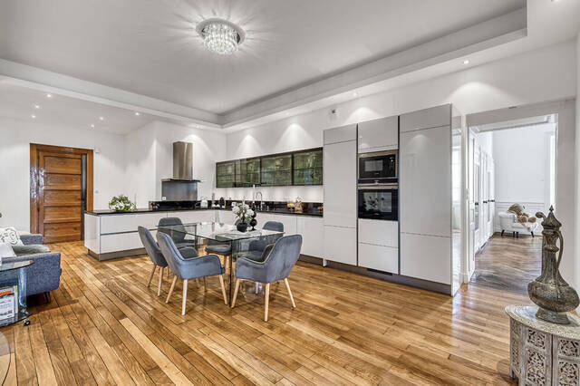 Vente Appartement 6 pièces 174 m² Aix-les-Bains 73100