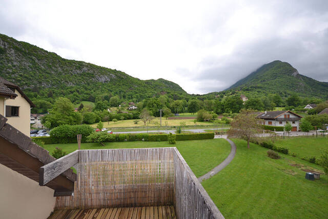 Sale Apartment appartement 2 rooms 60.66 m² Duingt 74410