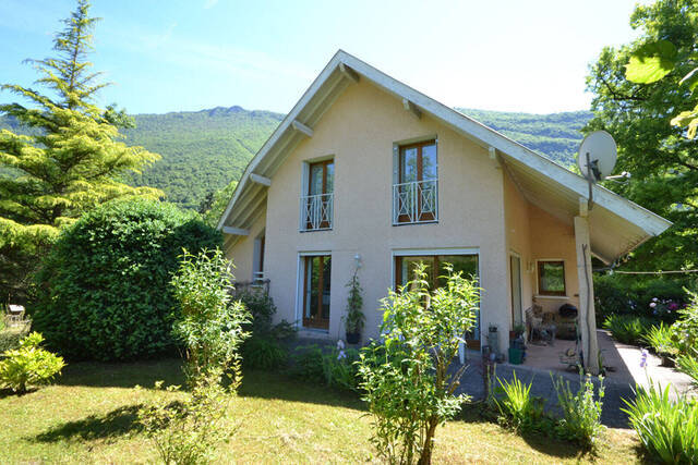 Sale House maison 4 rooms 106.76 m² Doussard 74210