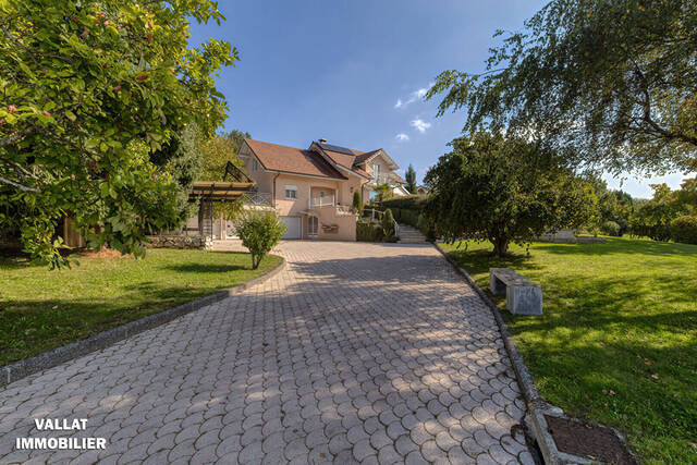 Sale House maison 5 rooms 157.12 m² Saint-Martin-Bellevue 74370