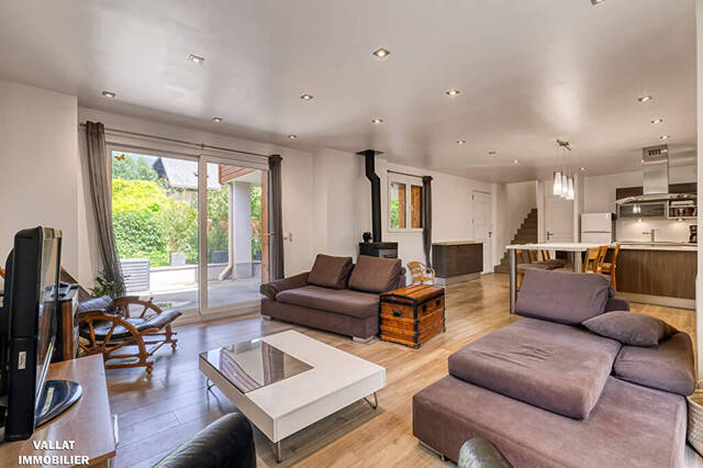 Vendu Maison 4 pièces 120 m² Doussard 74210