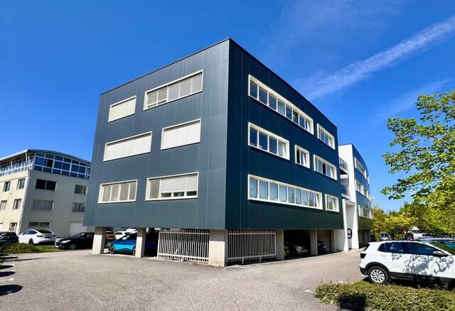 Location d'entreprise Local bureaux Annecy-le-Vieux 74940