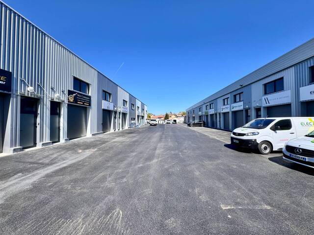 Location d'entreprise Local d'activité Seynod 74600
