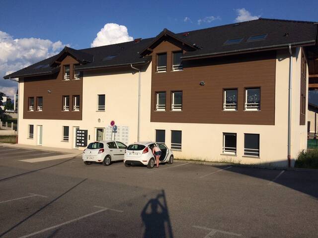 Buy Professional premises bureaux Groisy 74570