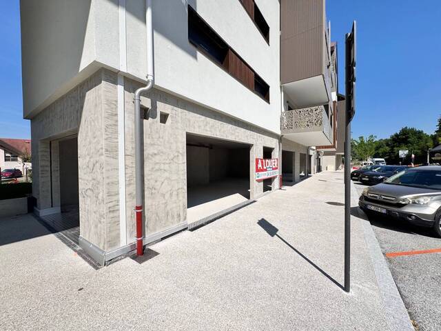 Location d'entreprise Local commercial La Balme-de-Sillingy 74330