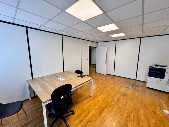 Location d'entreprise Local bureaux Sillingy 74330