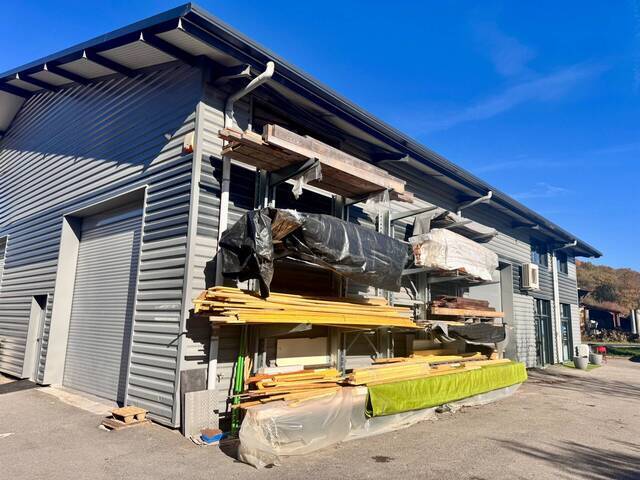 Location d'entreprise Local d'activité Sillingy 74330