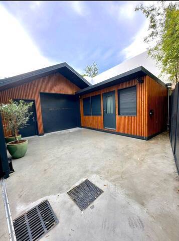 Location d'entreprise Local d'activité Annecy 74000