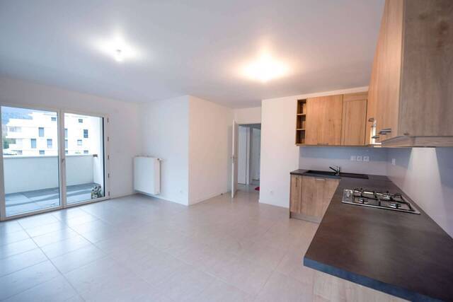 Rent Apartment 3 rooms 63 m² Saint-Jorioz 74410