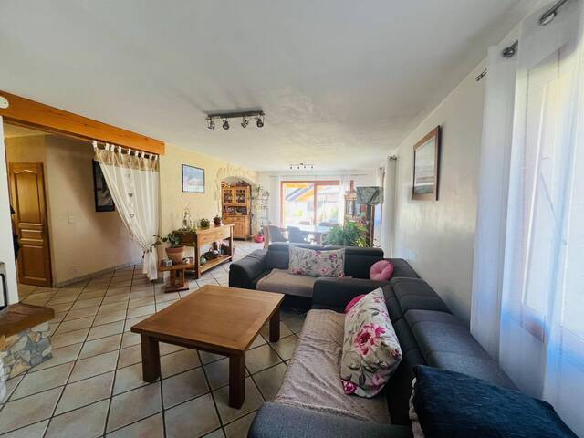 Sale House maison individuelle 6 rooms 168 m² Lathuile 74210