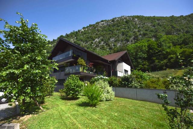 Sale Apartment t3 67.5 m² Duingt 74410