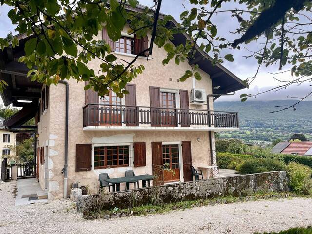 Rent House maison mitoyenne 6 rooms 150.39 m² Saint-Jorioz 74410