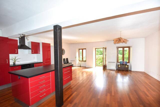 Sale Apartment t3 90.18 m² Sévrier 74320