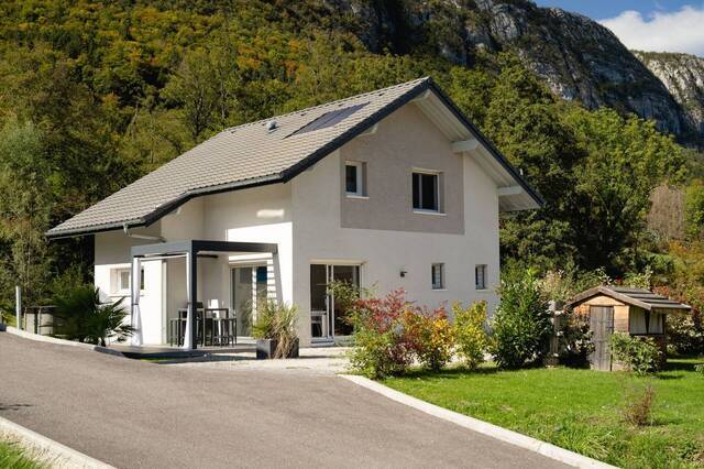 Sale House maison individuelle 4 rooms 97.97 m² Lathuile 74210