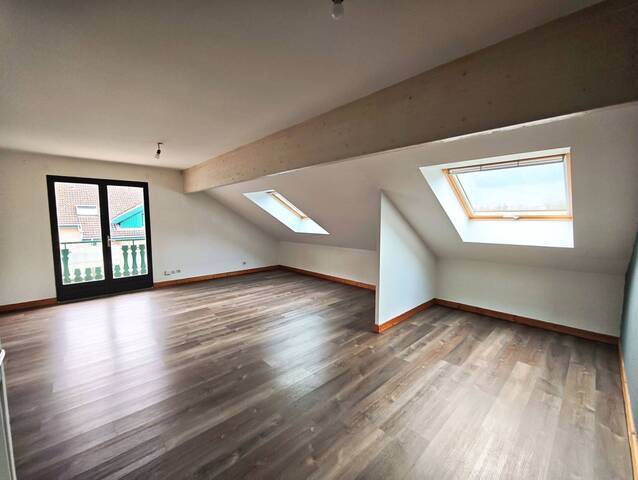 Sale Apartment t3 61.45 m² Doussard 74210