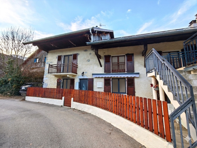 Sale House maison mitoyenne 9 rooms 167.05 m² Doussard 74210