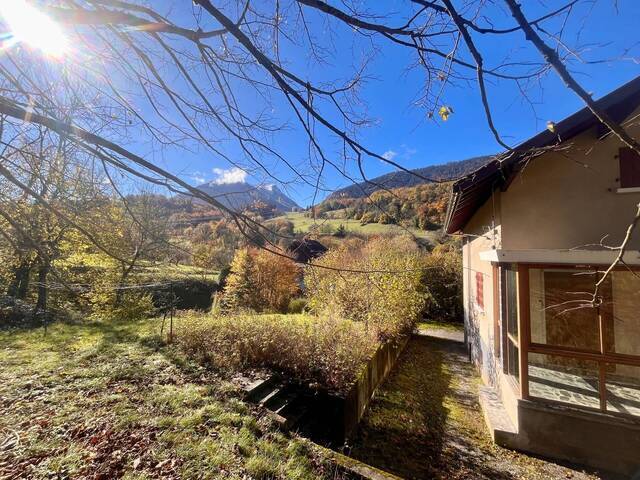 Vente Maison ancienne 9 pièces 191.8 m² Faverges 74210