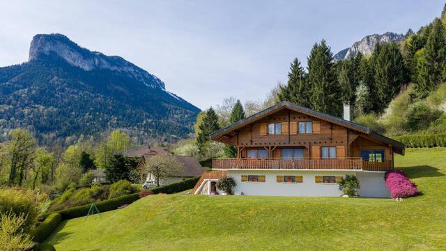 Vente Maison chalet 7 pièces 149.23 m² Lathuile 74210