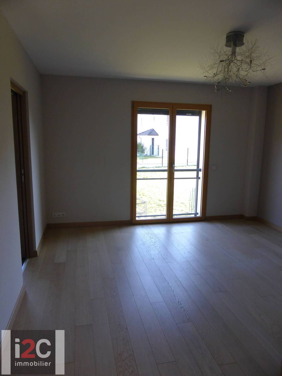 Apartments and houses for rent in Ferney Voltaire et l'ensemble du Pays