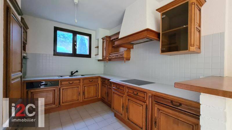 Bien vendu maison mitoyenne 5 pièces 97 m² à Ferney-Voltaire 01210
