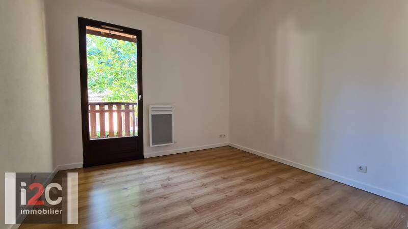 Bien vendu maison mitoyenne 5 pièces 97 m² à Ferney-Voltaire 01210