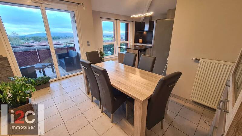 Bien vendu appartement duplex 4 pièces 93.96 m² à Cessy 01170