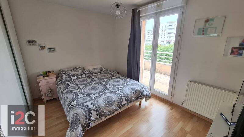 Bien vendu maison mitoyenne 4 pièces 93.91 m² à Saint-Genis-Pouilly 01630