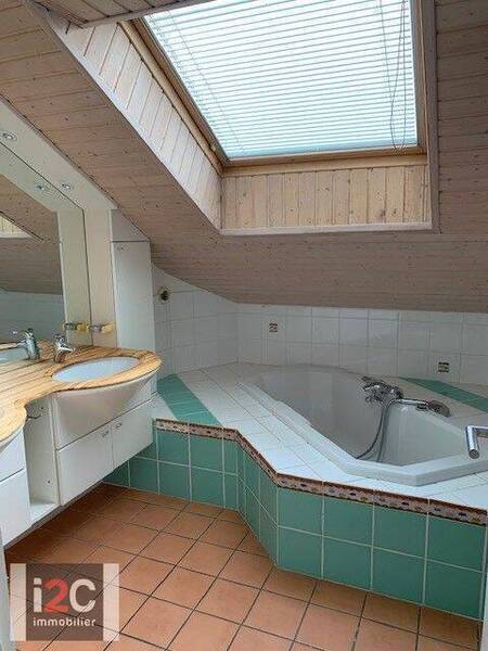 Bien vendu maison individuelle 6 pièces 177.71 m² à Chevry 01170