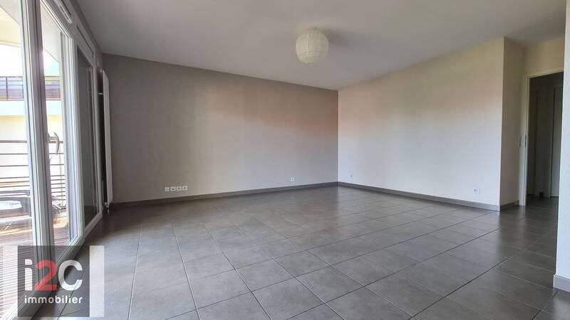 Sold property apartment appartement t4 87 m² in Thoiry 01710