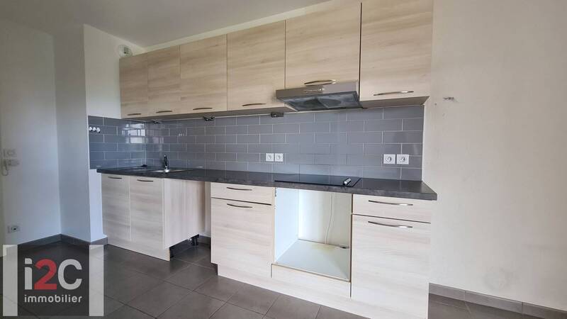 Sold property apartment appartement t4 87 m² in Thoiry 01710