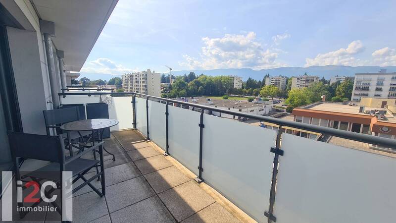 Bien vendu appartement attique 2 pièces 53.55 m² à Ferney-Voltaire 01210