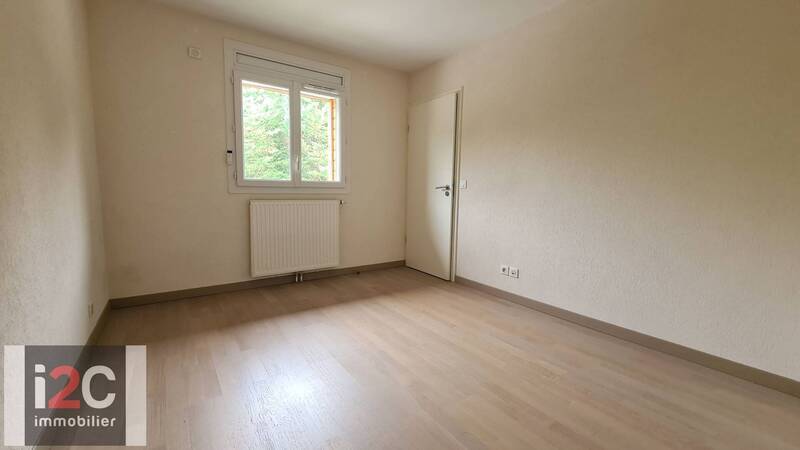 Bien vendu appartement attique 4 pièces 88.7 m² à Thoiry 01710