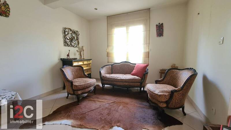 Sold property house maison mitoyenne 6 rooms 151 m² in Ferney-Voltaire 01210