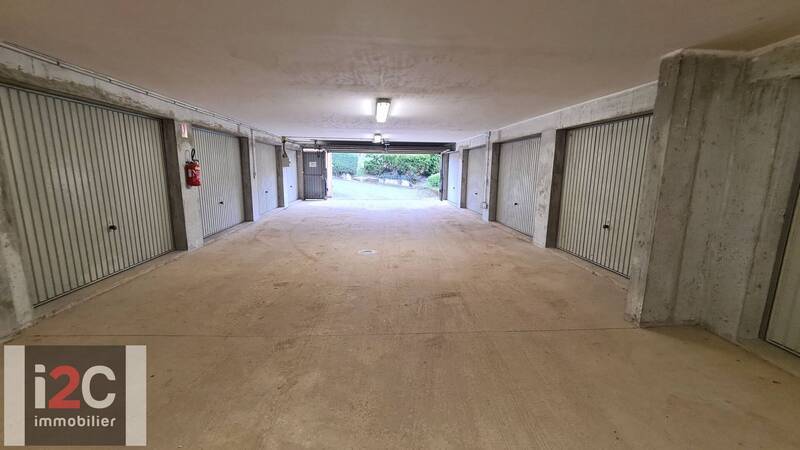 Bien vendu parking garage simple 14 m² à Prévessin-Moëns 01280