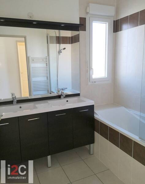 Sold property house maison mitoyenne 4 rooms 96.11 m² in Prévessin-Moëns 01280